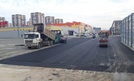 Тюменская кольцевая автодорога рядом ТЦ Остров